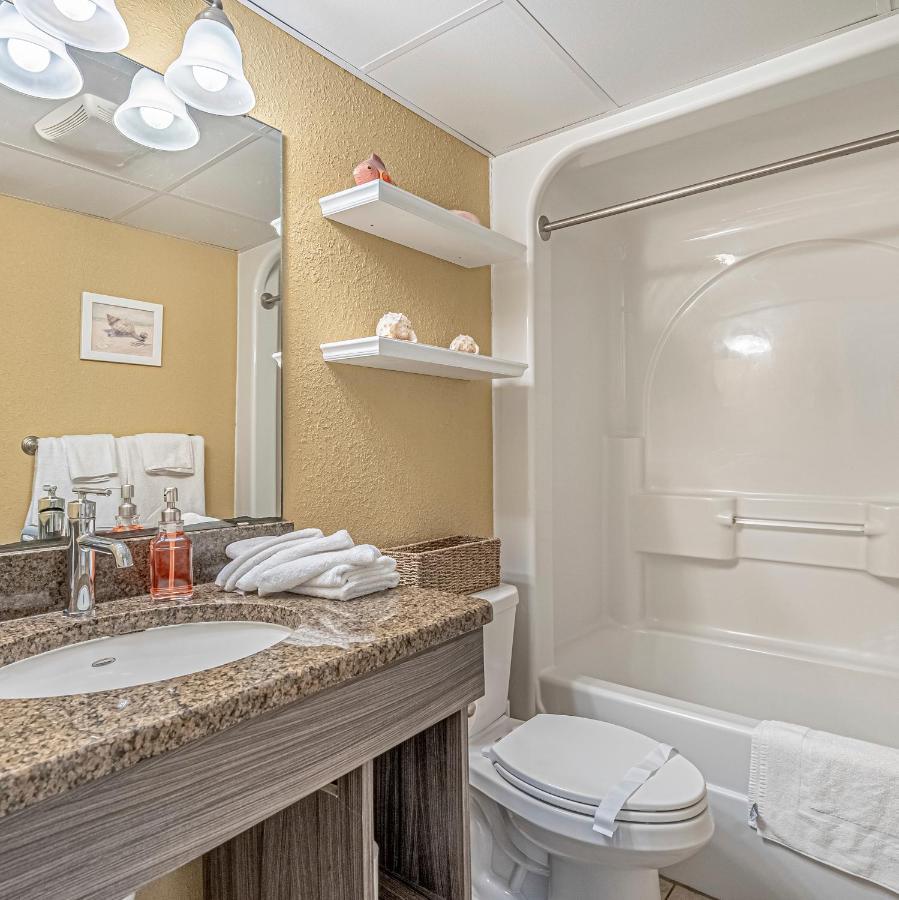 Апарт отель Soothing Oceanview Getaway -- Free Wi-Fi & Free Parking, New Listing Миртл-Бич Экстерьер фото